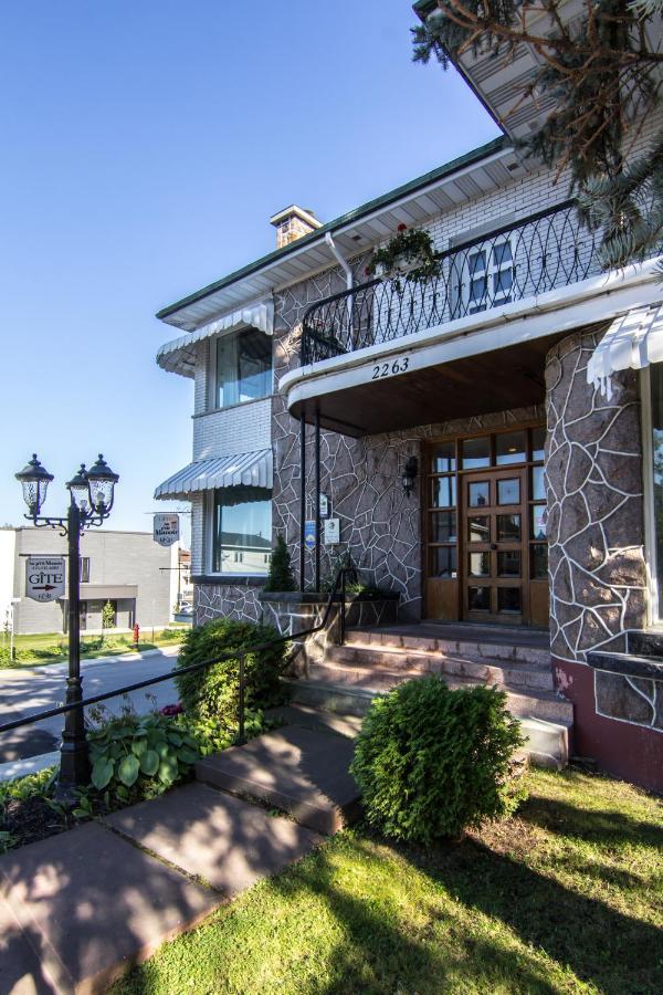 Gite Au P'Tit Manoir B&B แซเกอเนย์ ภายนอก รูปภาพ
