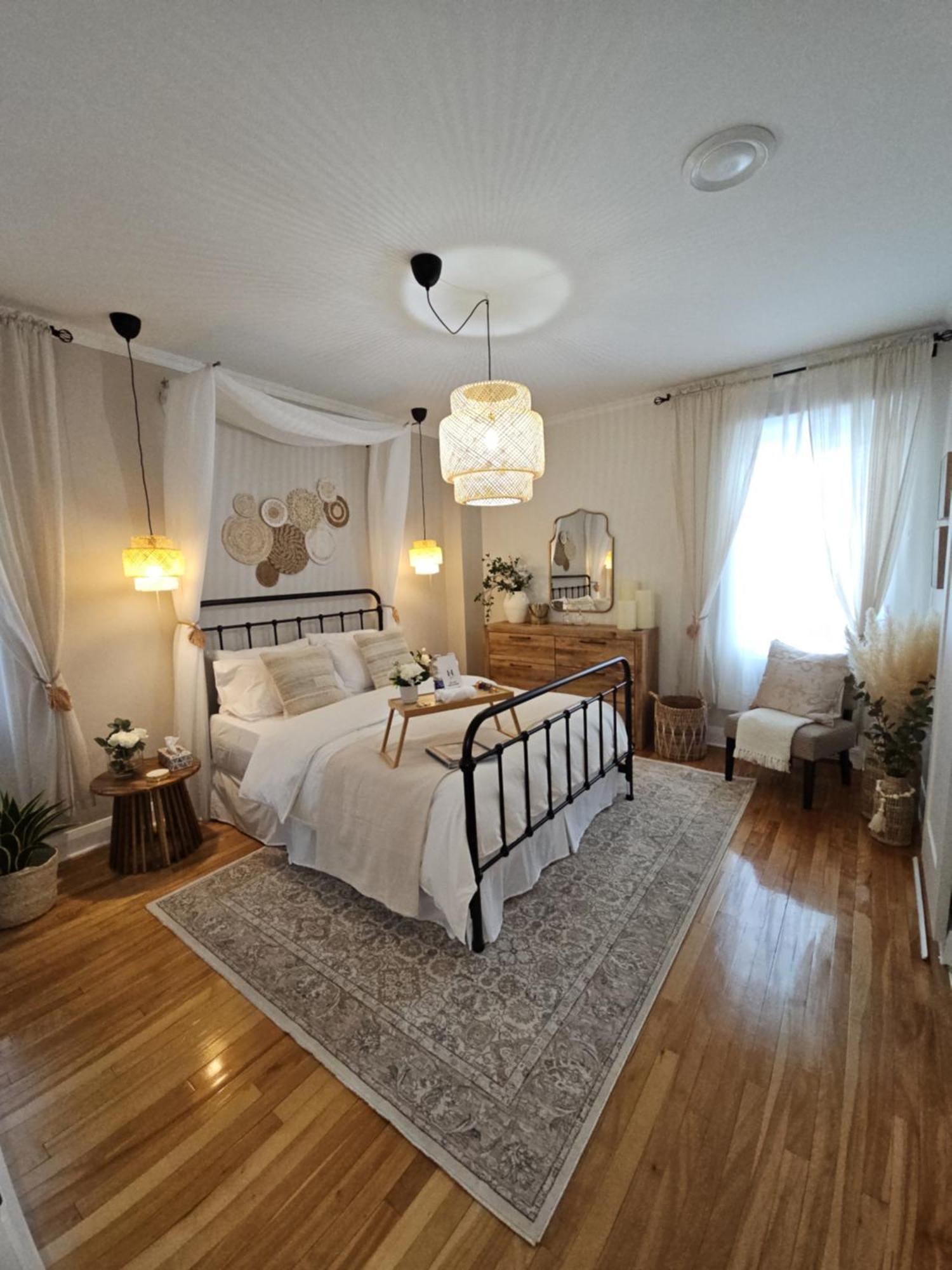 Gite Au P'Tit Manoir B&B แซเกอเนย์ ภายนอก รูปภาพ